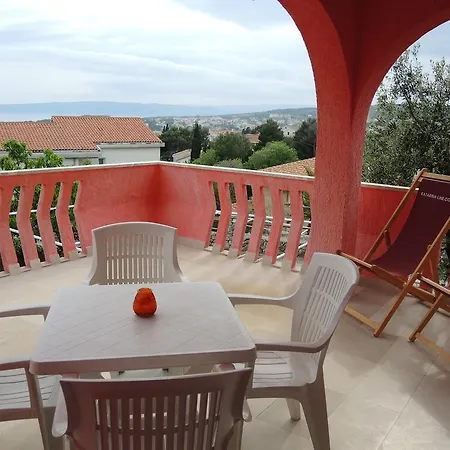 Πανσιόν Zuzic Krk Town