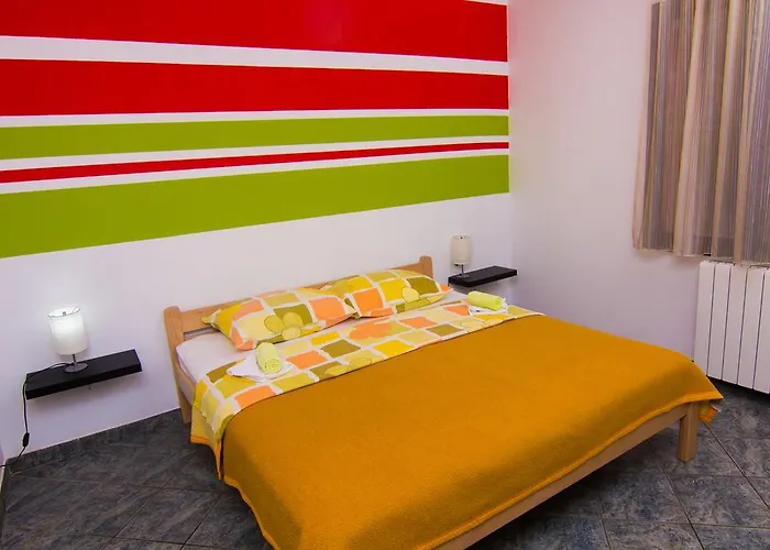 Zuzic Pensionat 3*
