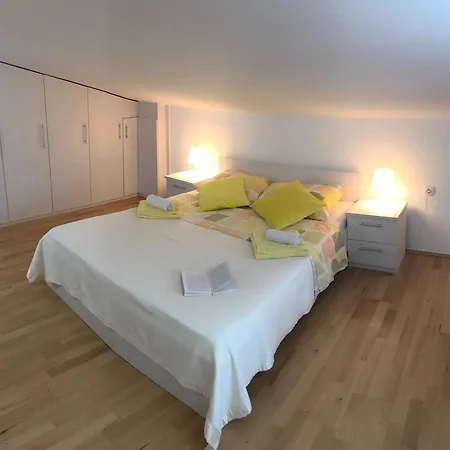 Guest house Zuzic 3*